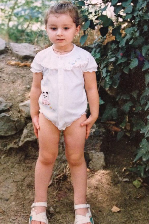 თიკა მახალდიანს მომღერალი ქმარი არ უნდა Rating